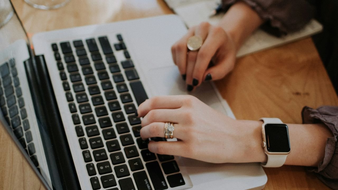 Stay Open to New Ideas: Pondershort for a New Perspective on Life
